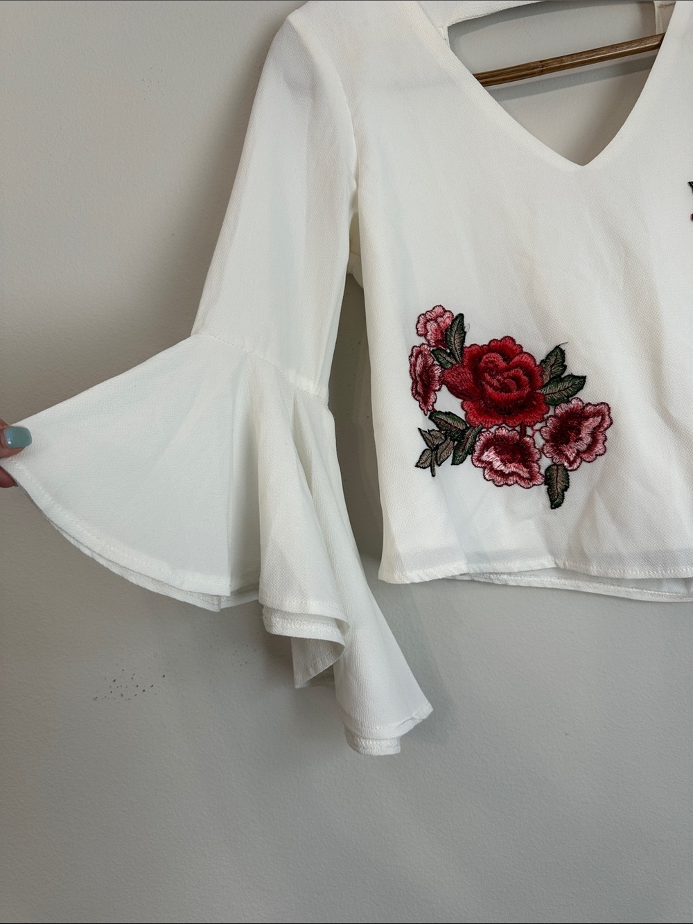 Evenuel Rose Embroidered White Top - Picture 3 of 4